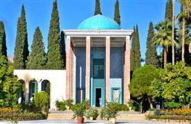آرامگاه سعدی در شیراز 